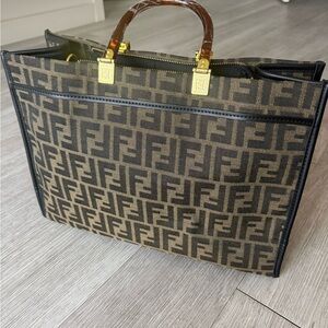 F brown tote